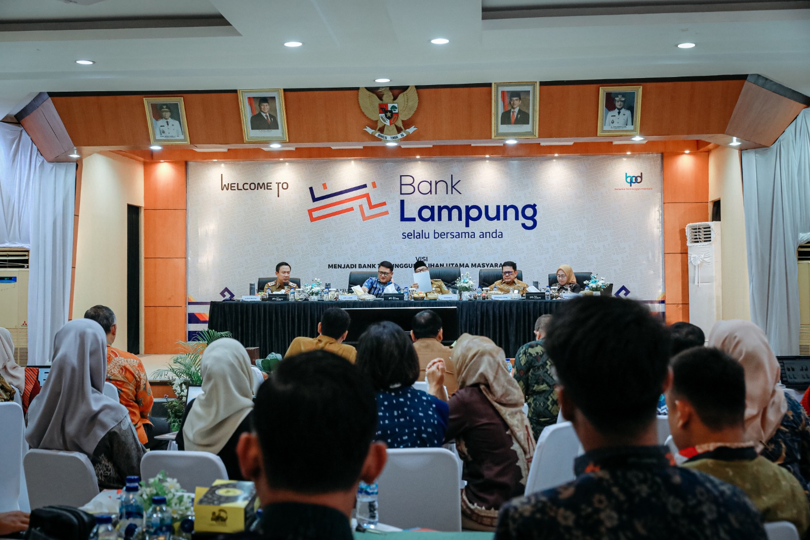 Gubernur Rahmat Mirzani Dorong Bank Lampung pada Tahun 2026 Lakukan Penguatan Sektor Riil dan Kredit Produktif di Pedesaan