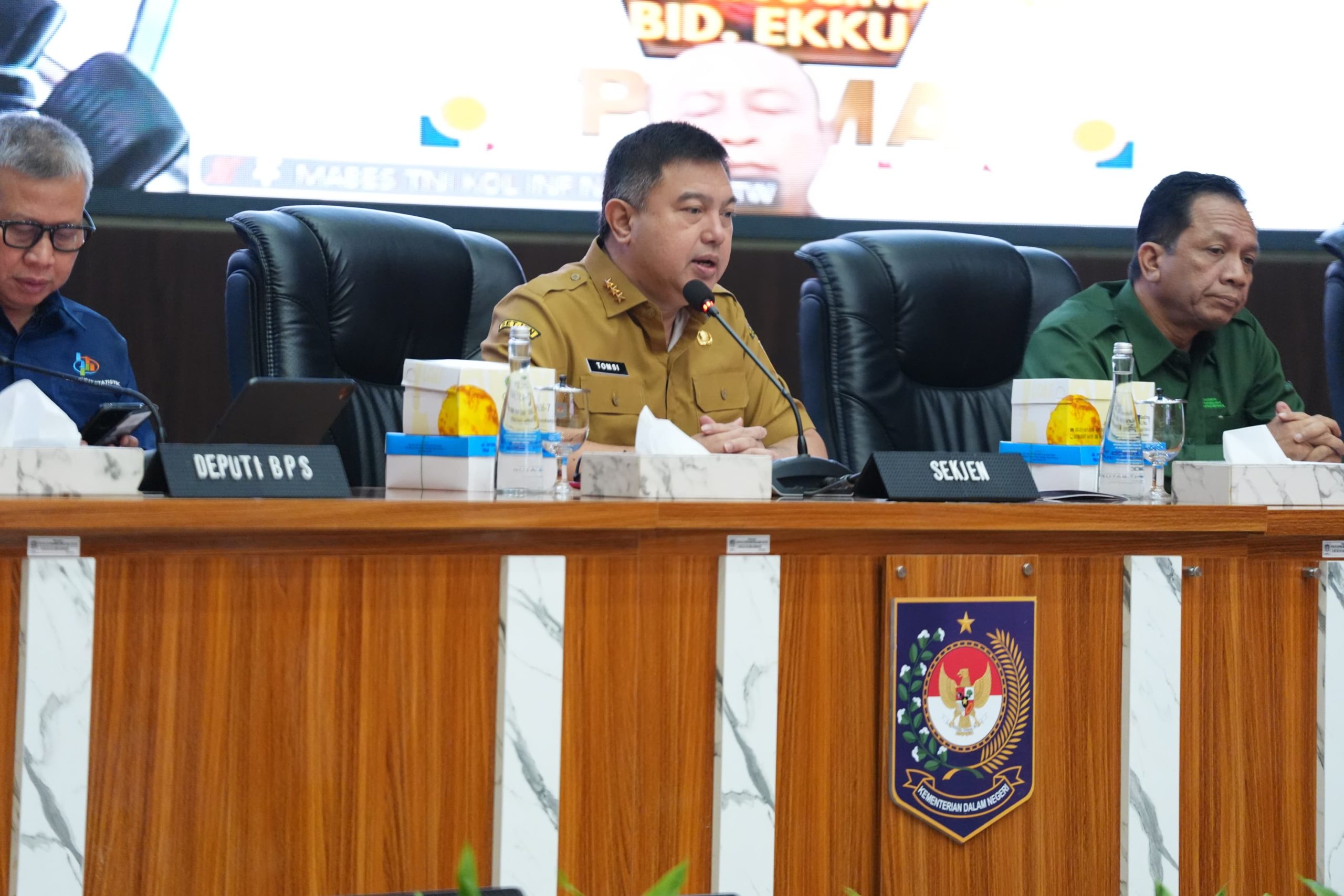 Sekjen Kemendagri Minta Pemda Perkuat Pengendalian Harga Pangan